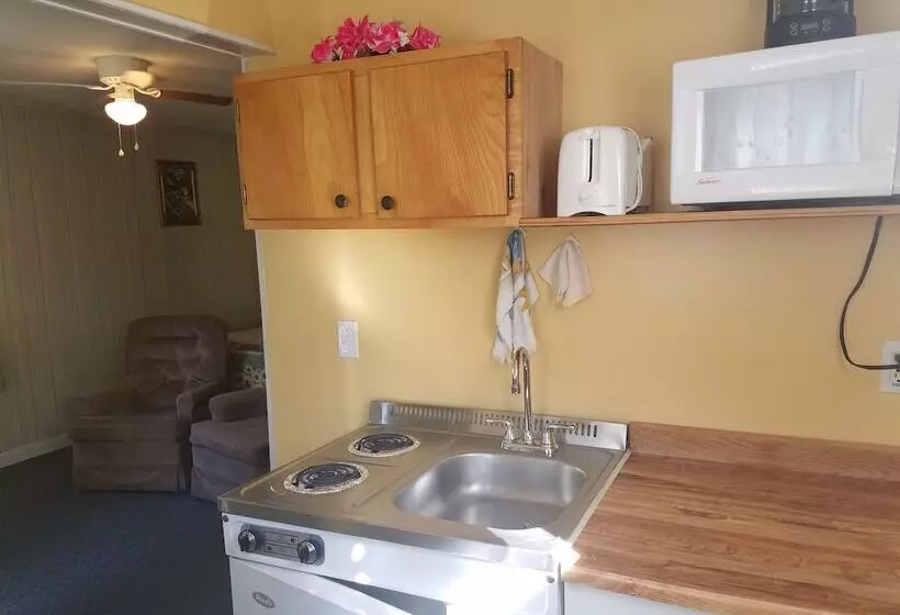Sunnyside Motel & Cottages