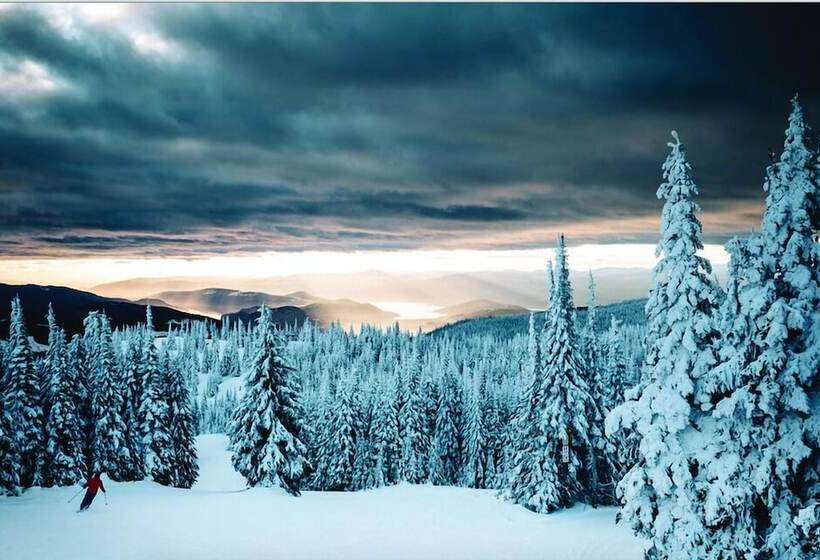 Vance Creek Hotel & Conference Centre