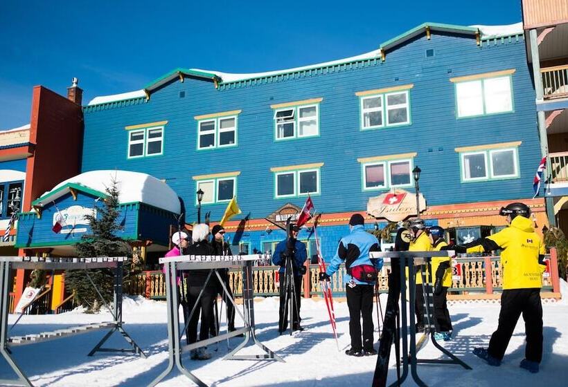Vance Creek Hotel & Conference Centre