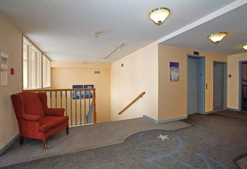 Vance Creek Hotel & Conference Centre