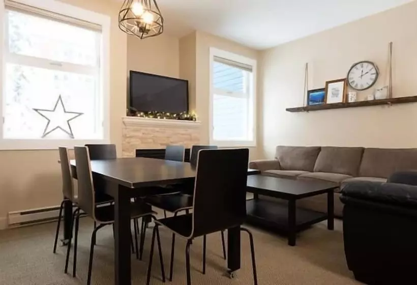 Vance Creek Hotel & Conference Centre