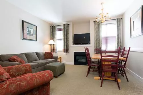 Vance Creek Hotel & Conference Centre