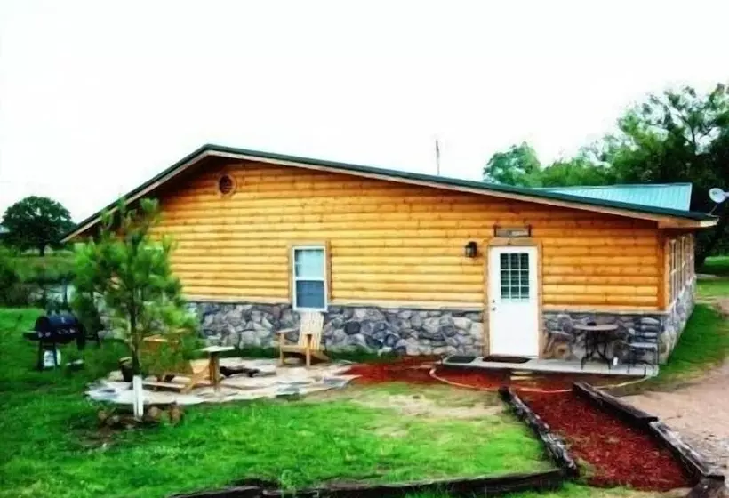 Whip Or Wheel Cabins