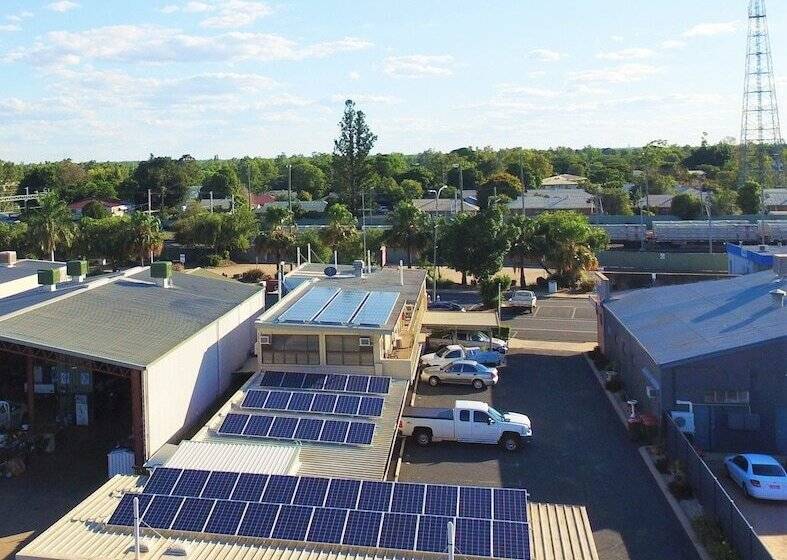 A & A Lodge Motel Emerald