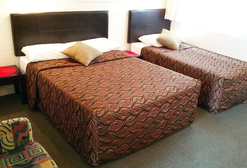 A & A Lodge Motel Emerald