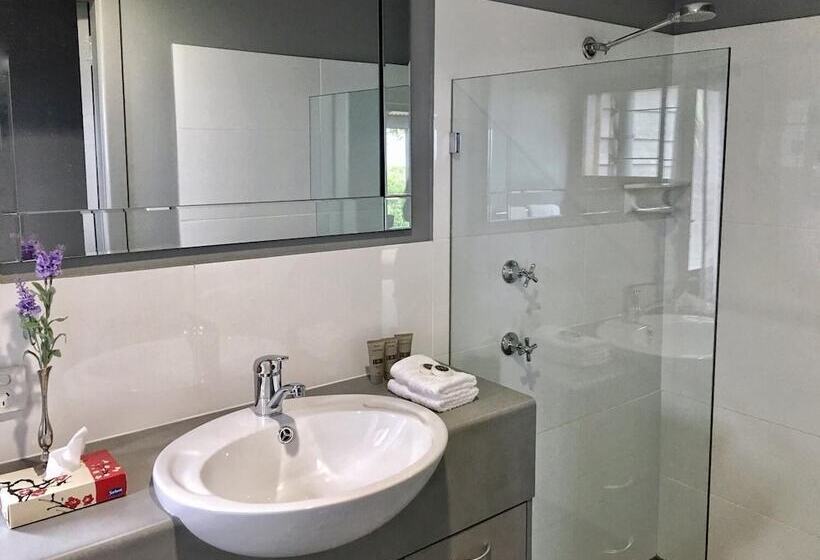 A Sacred Mountain Retreat