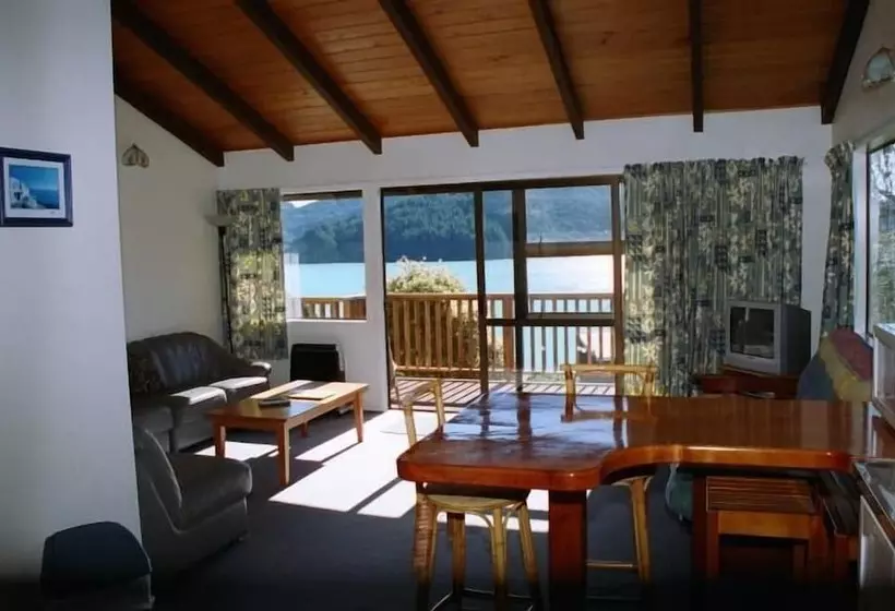 Retkeilymaja Sunseeker Lodge