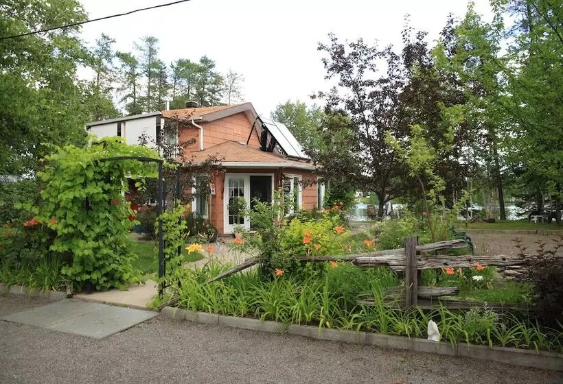 Aamiaismajoitus (B&B) Gîte Du Lac Docteur