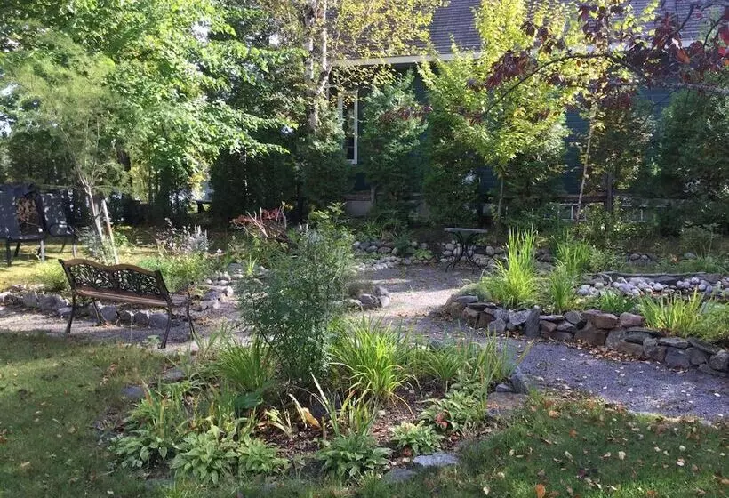 Aamiaismajoitus (B&B) Gîte Du Lac Docteur