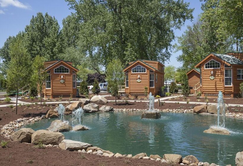 Cedar Point S Lighthouse Point