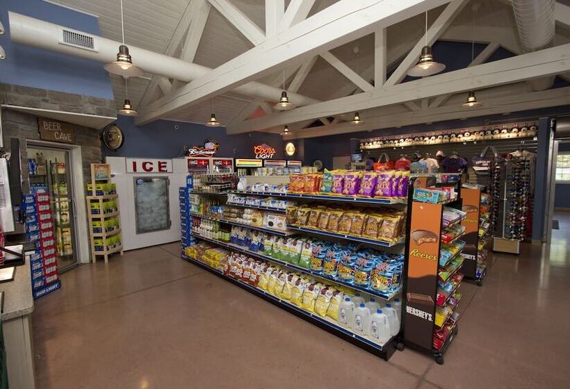 Cedar Point S Lighthouse Point