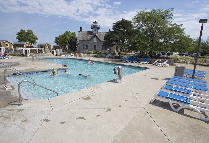 Cedar Point S Lighthouse Point