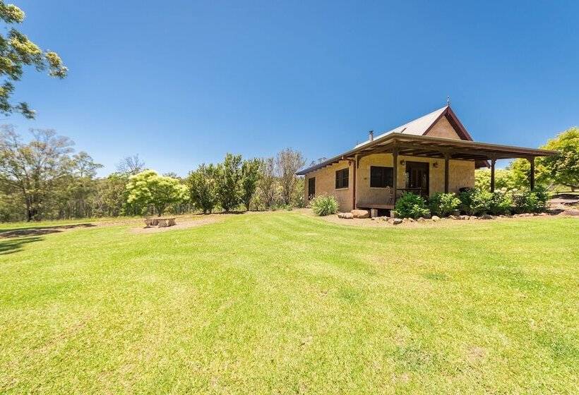 Clarendon Forest Retreat