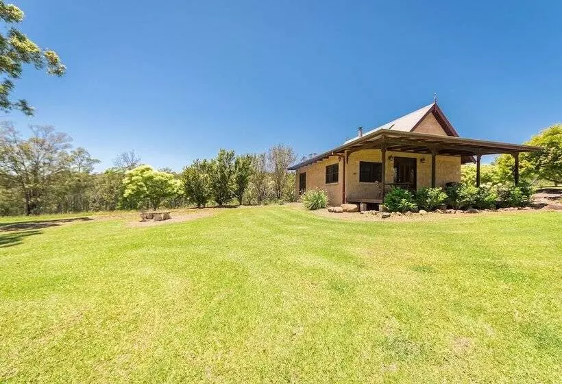 Clarendon Forest Retreat