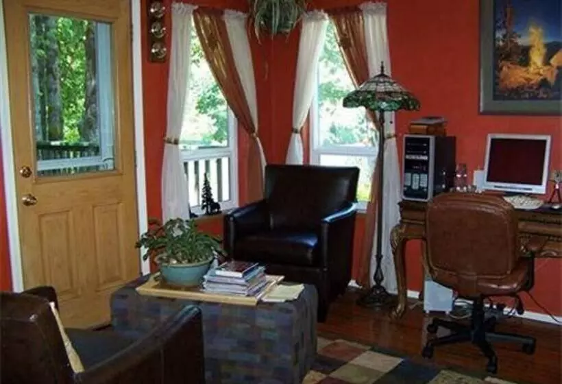 Daybreak Haven Bed & Breakfast