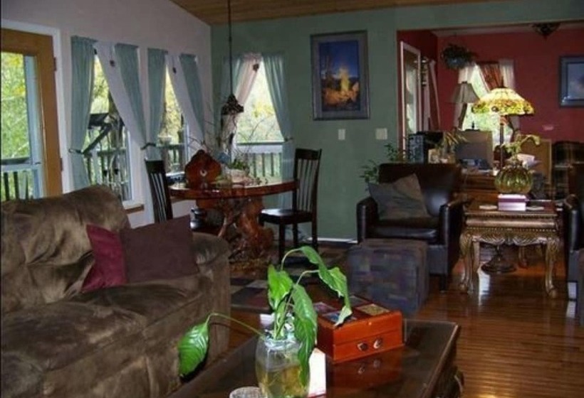 Daybreak Haven Bed & Breakfast