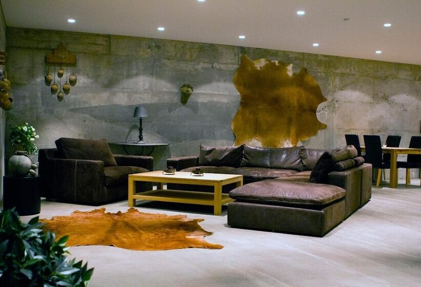 مسافرخانه Vogur Country Lodge