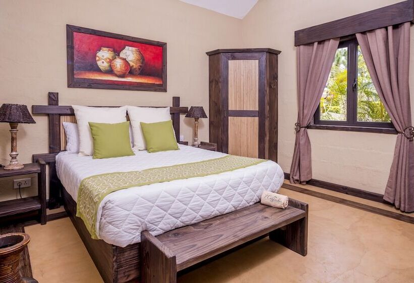 هتل 7 Cascades Restaurant Bar & Lodges