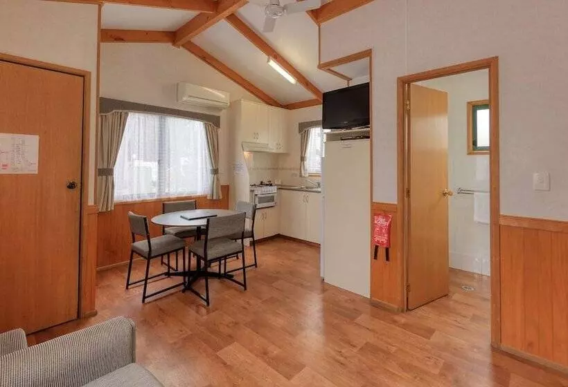 Hotelli Albury All Seasons Tourist Park