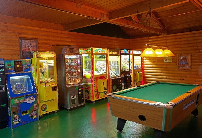 فندق Arrowhead Resort Campground