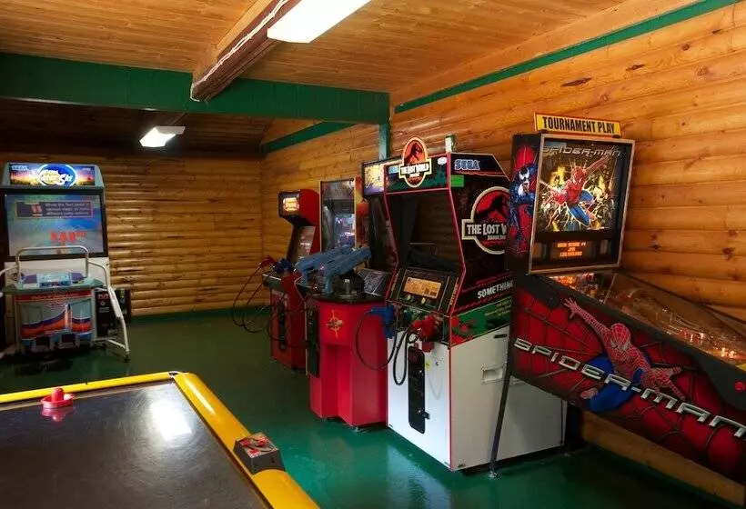 ホテル Arrowhead Resort Campground