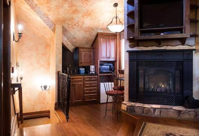 Hotelli Landoll S Mohican Castle