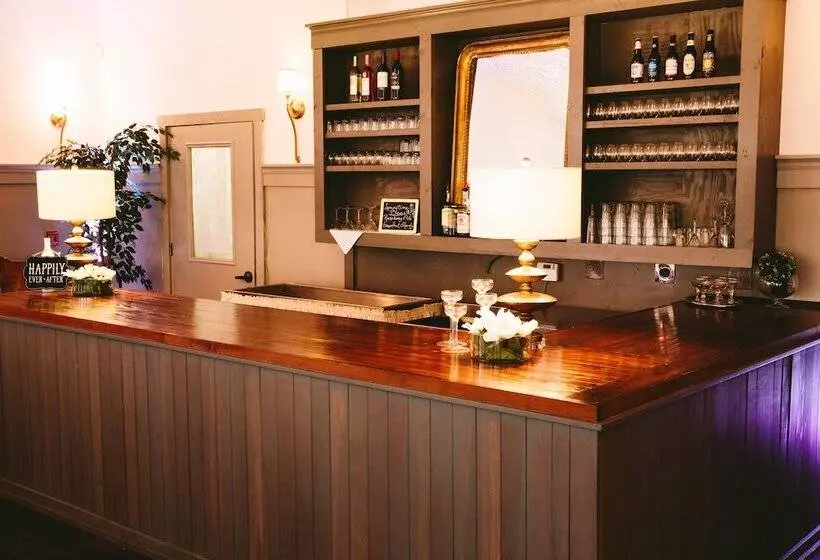 Hotelli Landoll S Mohican Castle