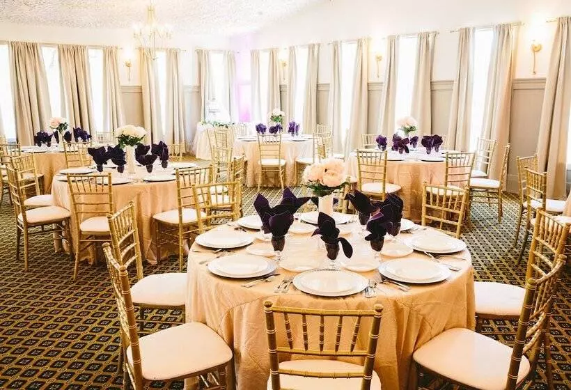 Hotelli Landoll S Mohican Castle