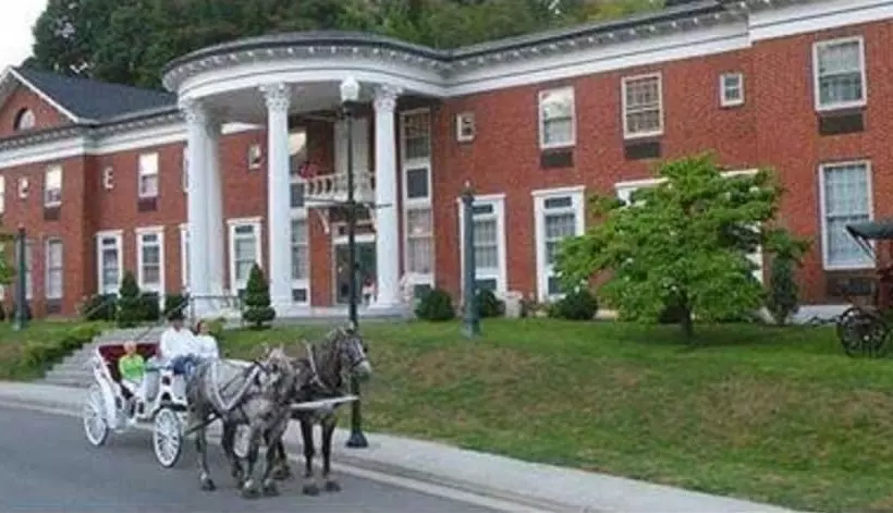 Hotelli Macarthur Inn