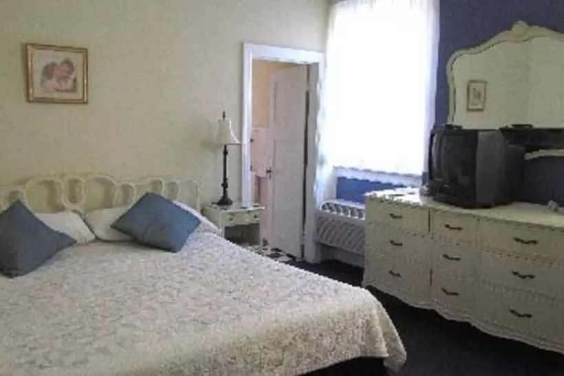 Hotelli Macarthur Inn