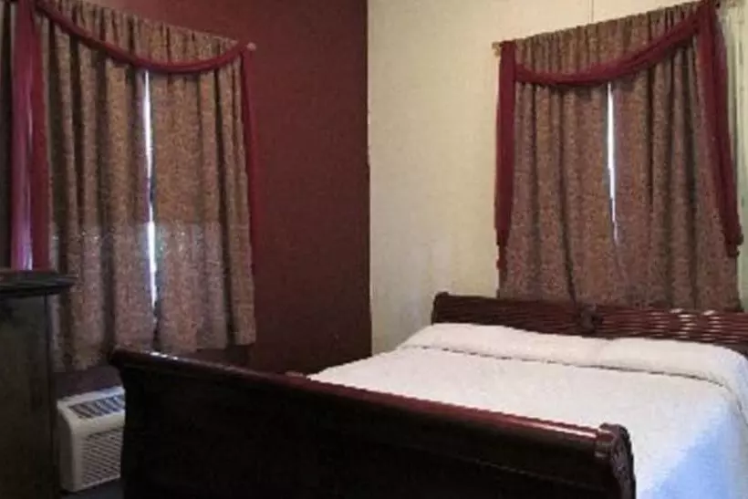 Hotelli Macarthur Inn