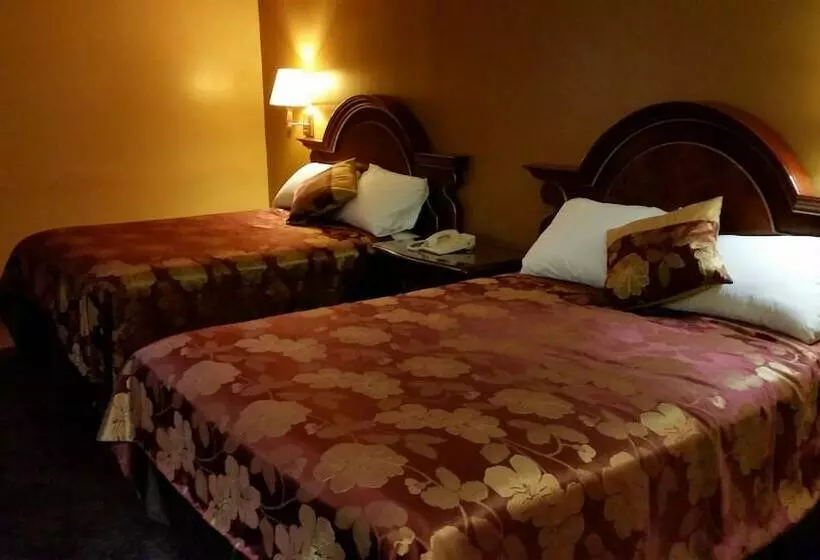 Hotelli Redondo Beach Inn