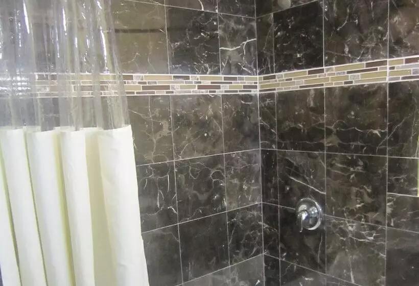 Hotelli Redondo Beach Inn