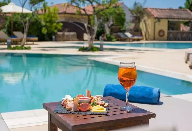 Spilia Village Hotel & Villas