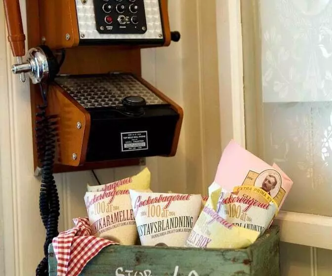 Hotelli Strandflickornas Husen Invid Havet