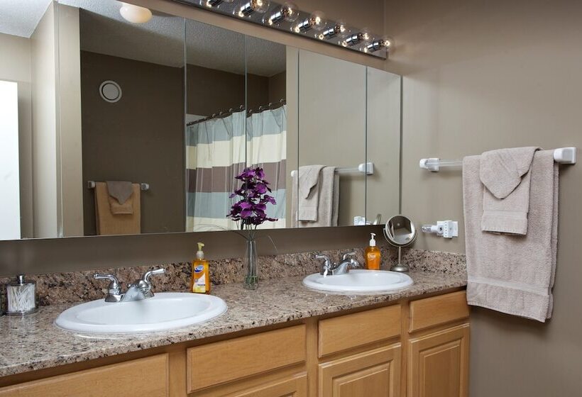 酒店 The Penthouse At Grand Plaza