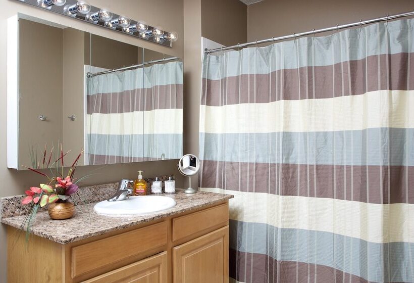 酒店 The Penthouse At Grand Plaza