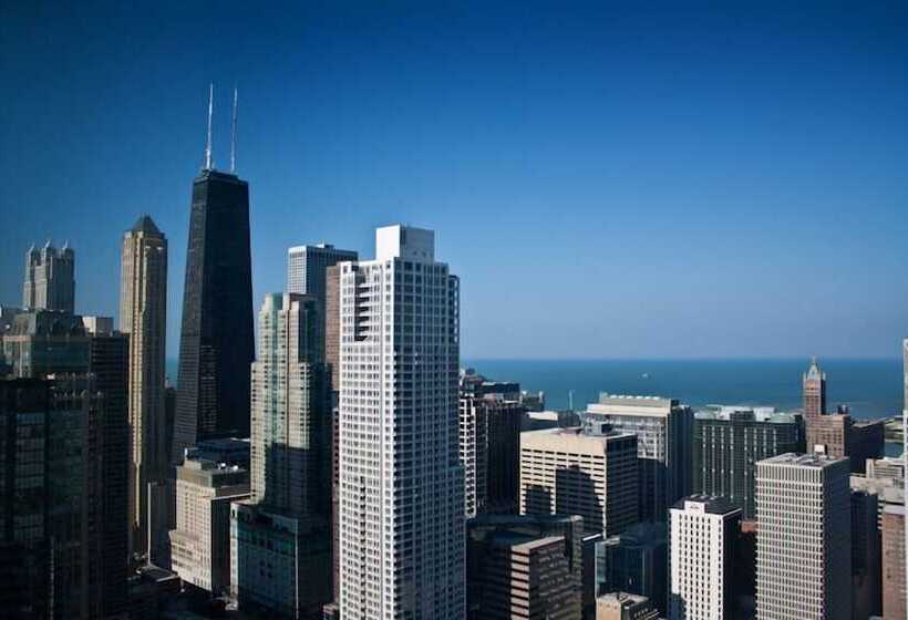 酒店 The Penthouse At Grand Plaza