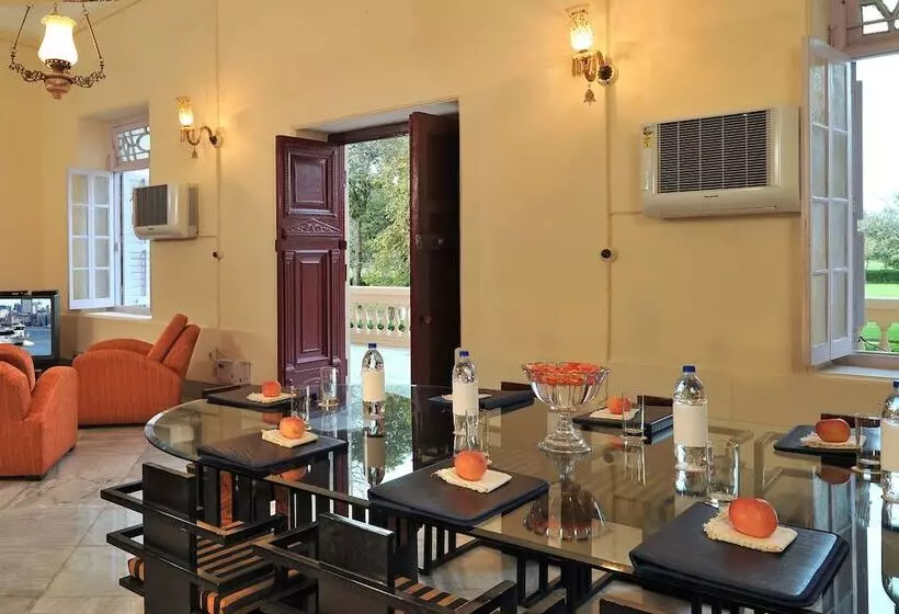 Hotelli Welcomheritage Sheikhpura Kothi