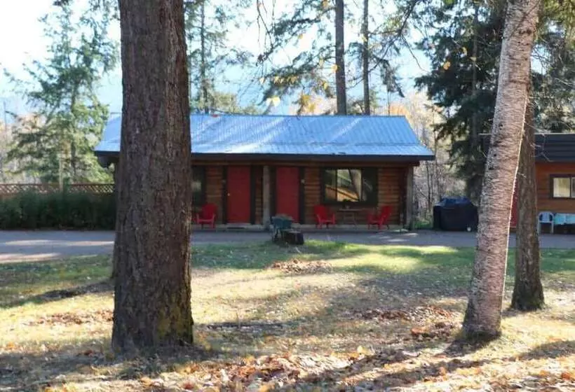 Motelli Overlook Inn & Cabins