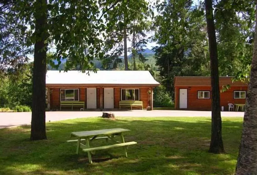 Motelli Overlook Inn & Cabins