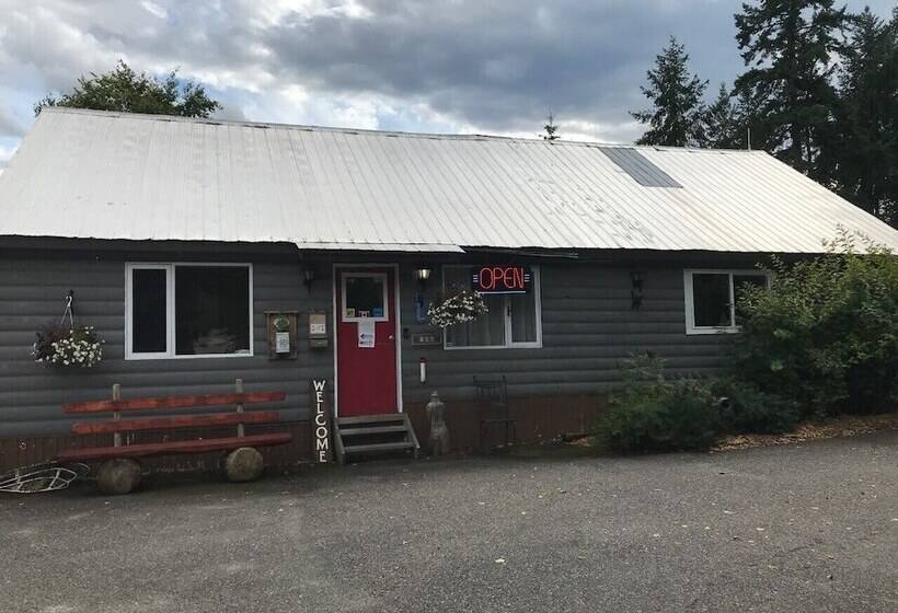 فندق على الطريق Overlook Inn & Cabins