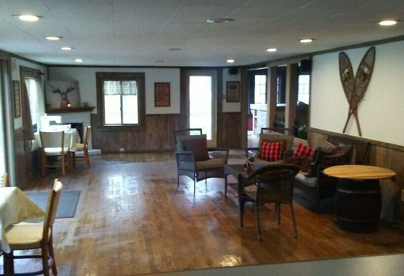 汽车旅馆  The Cabins At Autumn Mountain Winery