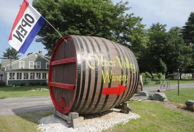 Motelli The Cabins At Autumn Mountain Winery