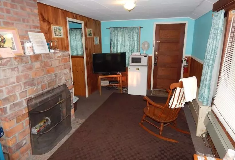 Motelli The Cabins At Autumn Mountain Winery