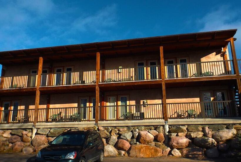 모텔 Timberland Inn