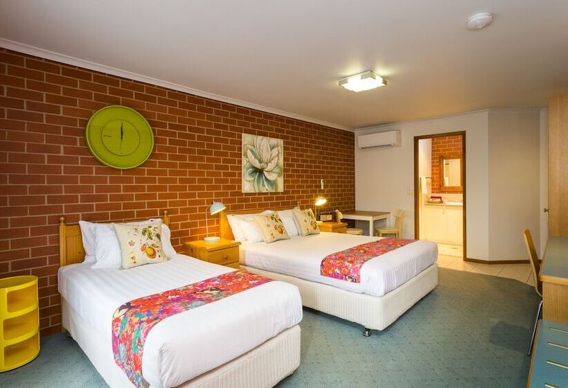 Мотель Yackandandah Motor Inn