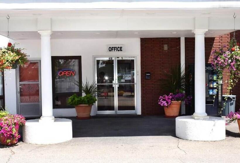 O Sullivan S On The Lake Motel