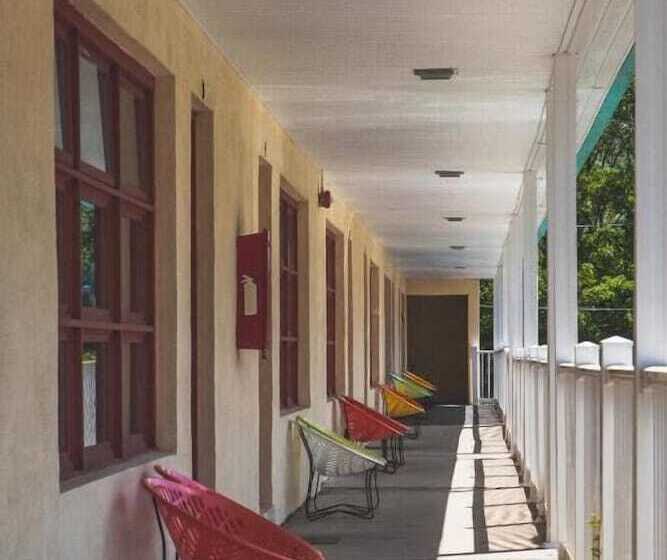 O Sullivan S On The Lake Motel