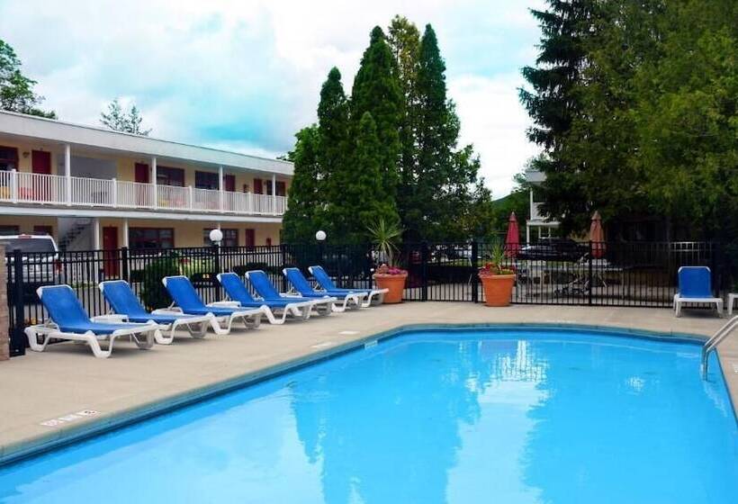 O Sullivan S On The Lake Motel